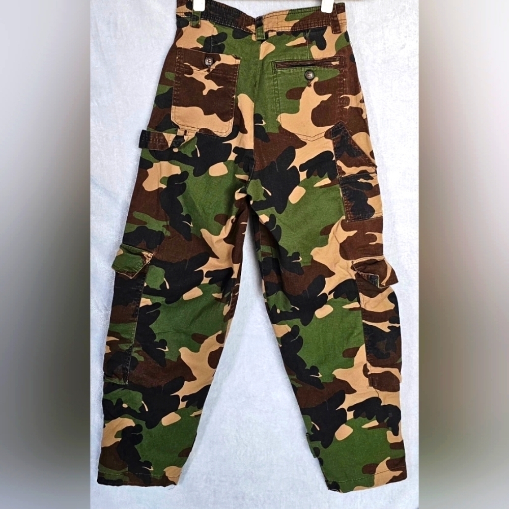 LaBijou Women’s Camo Cargo Pants – Size Small EUC - Picture 2 of 5